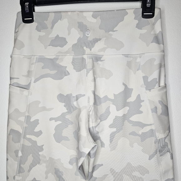 JustFab Camo High-Waisted Printed Pocket Active Leggings Sz M - Picture 11 of 14